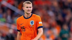 Koeman: I protected De Ligt by taking him off against