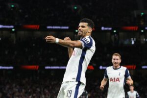 Tottenham 3-0 Qarabag: Ten-man hosts ease to opening Europa League