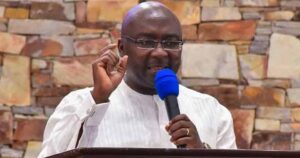 Bawumia pledges mini harbour, sea defence to Sege residents if elected President