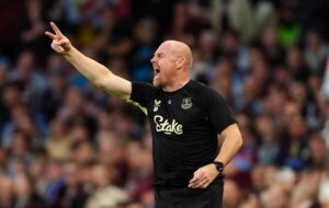 Dyche calls for Everton 'cutting edge' against Palace