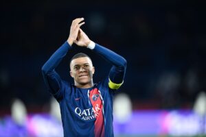 Mbappe uncertain how Parc des Princes crowd will react on