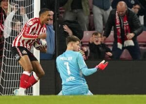 Meslier blunder costs Leeds at Sunderland